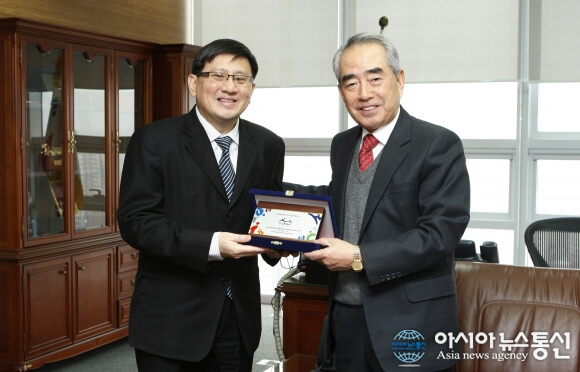 Singapore Ambassador to South Korea in Seoul